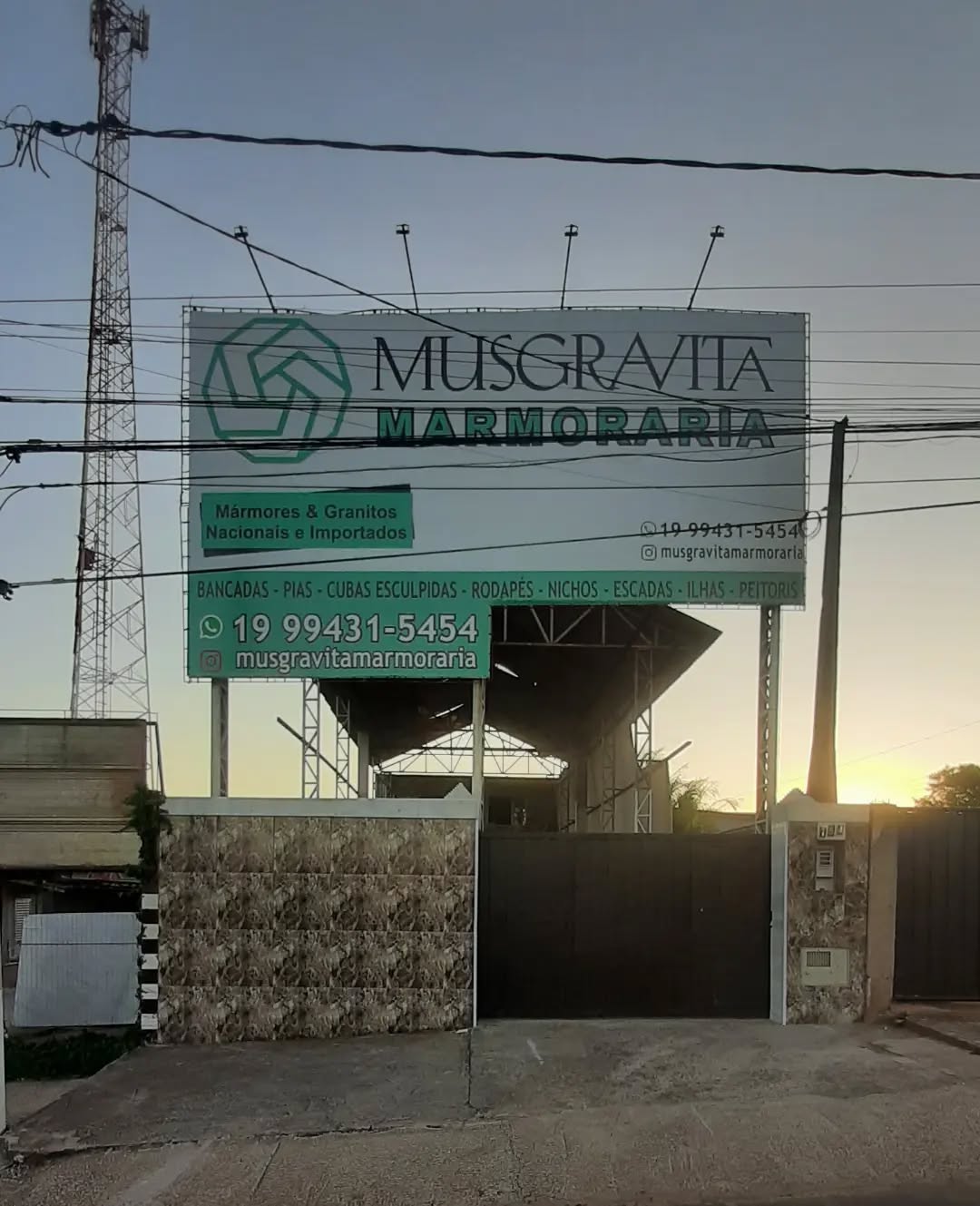 Fachada Comercial